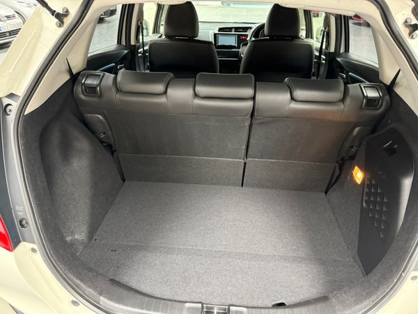 2016 Honda Jazz/Fit 1.5 Hybrid auto Top Specs 351673730