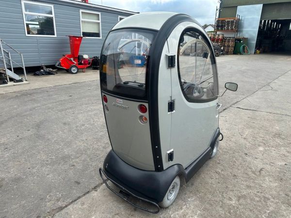 2014 SHOPRIDER MOBILITY SCOOTER 351719618