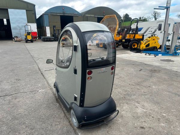 2014 SHOPRIDER MOBILITY SCOOTER 351719620
