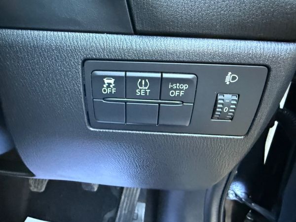 Mazda 3  2015 Diesel Hatchback 351729426