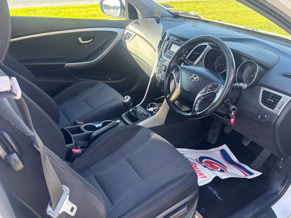 2016 HYUNDAI I30 VAN TAXED AND DOE 351759653