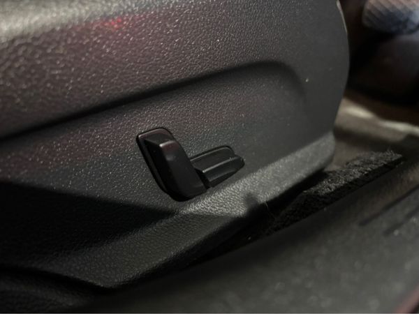 Mercedes-Benz C-Class 200 D AVANTGARDE 5DR AUTO 351820947