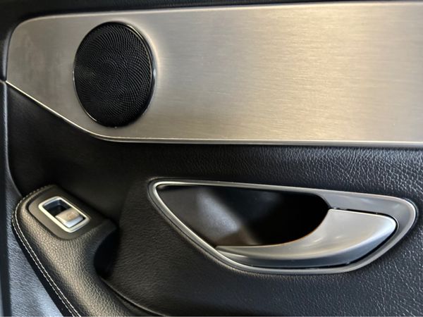 Mercedes-Benz C-Class 200 D AVANTGARDE 5DR AUTO 351820953