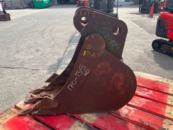 12" MINI DIGGER BUCKET........40mm PINS........17 352125537