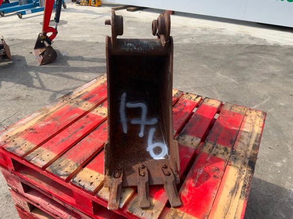 12" MINI DIGGER BUCKET........40mm PINS........17 352125532