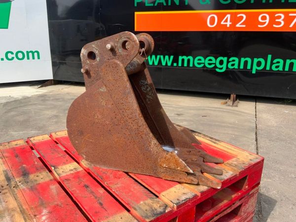 12" MINI DIGGER BUCKET........40mm PINS........17 352125540
