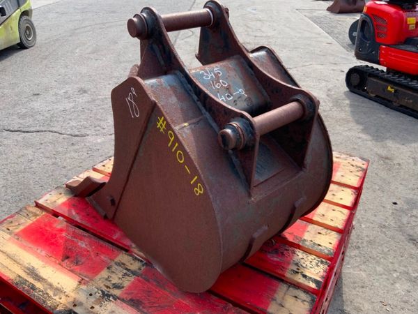 18" JCB DIGGING BUCKET...40mm PINS.....910-18. 352125884