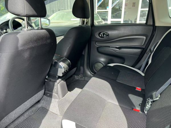 172 Nissan Note Hybrid 352130734