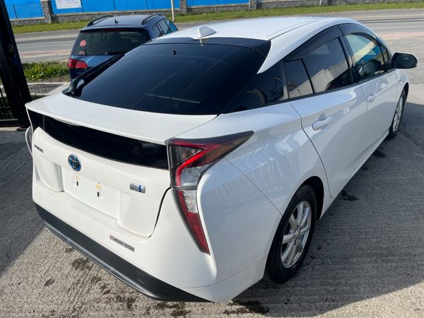 TOYOTA PRIUS 2018, 1.8 HYBRID AUTO 352187014