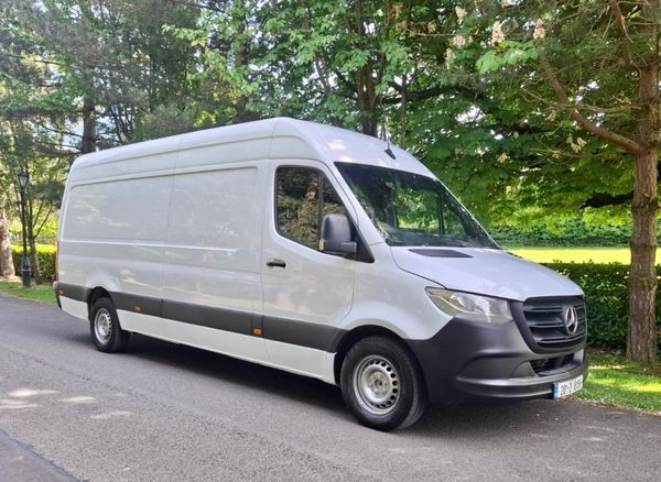 Mercedes-Benz Sprinter LWB 2020 DOE 5/25 352183418