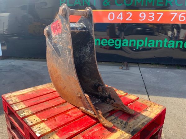 12" JCB 3Cx DIGGING BUCKET...45mm PINS.......597v. 352183648