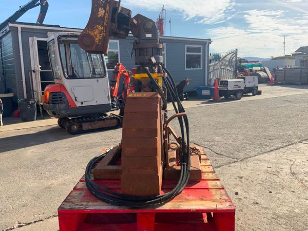 NARROW GAUGE CLAMSHELL BUCKET........501v. 352273027