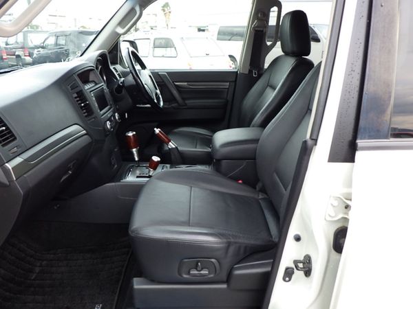 2006 Mitsubishi Pajero CREW CAB COMMERCIAL 352305247