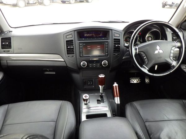 2006 Mitsubishi Pajero CREW CAB COMMERCIAL 352305248