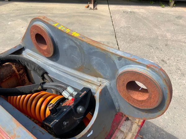 TEFRA HILL QUICK HITCH.......80mm PINS.......412v. 352307754