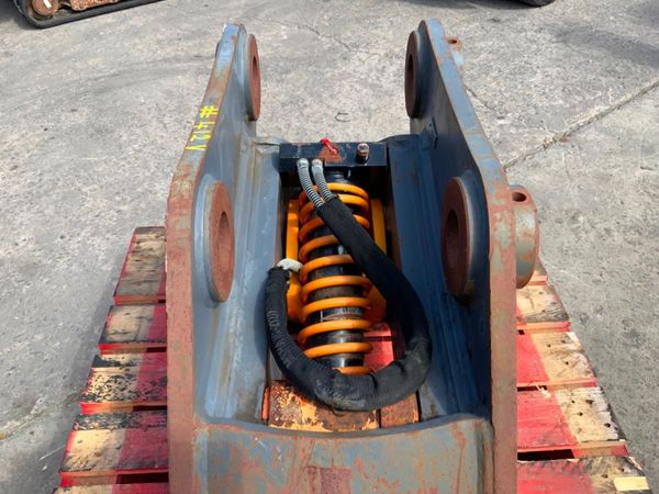 TEFRA HILL QUICK HITCH.......80mm PINS.......412v. 352307759