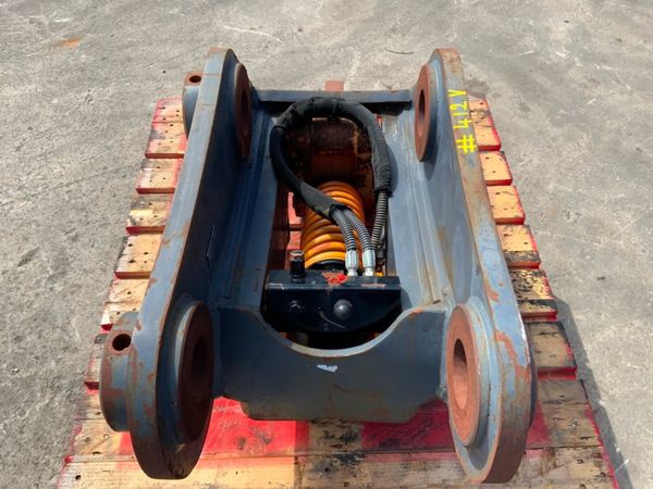 TEFRA HILL QUICK HITCH.......80mm PINS.......412v. 352307751