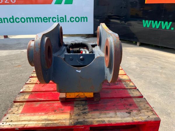 TEFRA HILL QUICK HITCH.......80mm PINS.......412v. 352307752