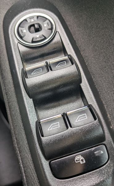 FORD GALAXY TITANIUM/7 SEATS /FULLY SERVICED 352303780