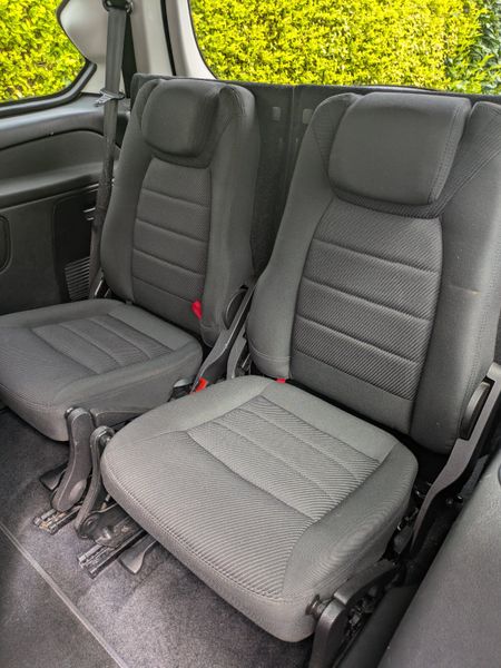 FORD GALAXY TITANIUM/7 SEATS /FULLY SERVICED 352303790
