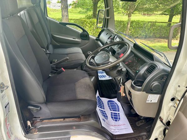Nissan NV400 2017 Tipper DOE 5/26 352363383
