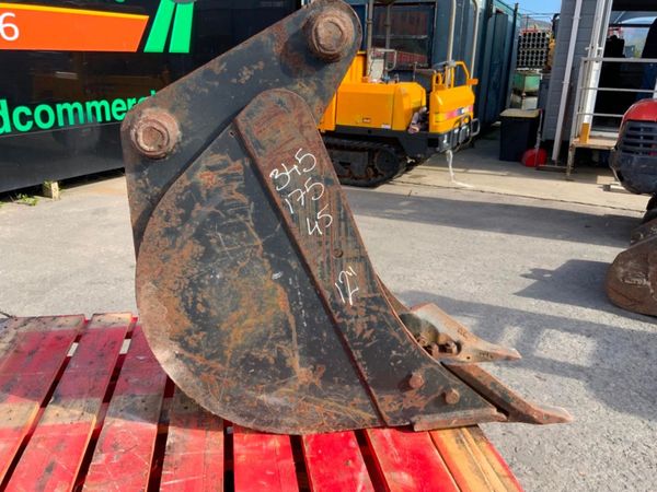 12"  DIGGING BUCKET.....45mm PINS......392v. 352461716