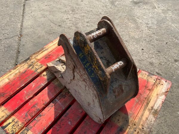 12" WHITES DIGGING BUCKET.......40mm PINS.....354 352492594