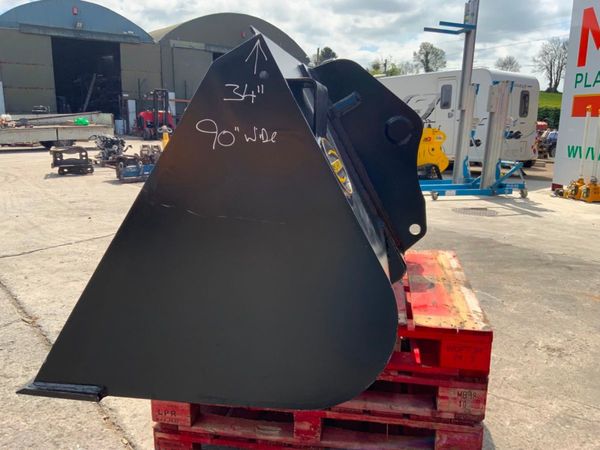 90" STRICKLAND MANITOU LOADER BUCKET....2027. 352493154