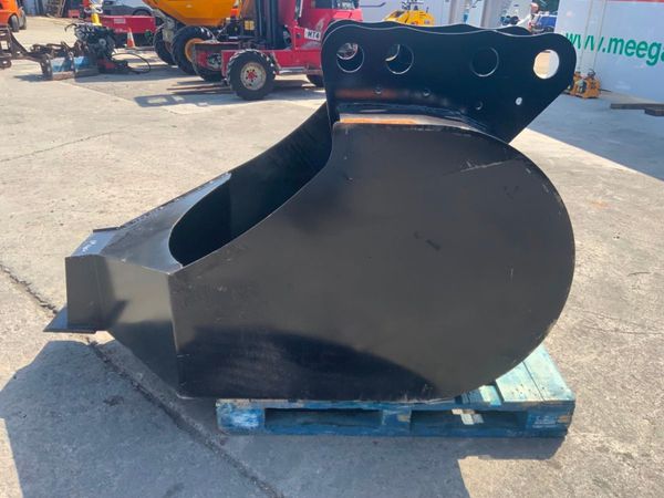 UNUSED CONCRETE POURING BUCKET.......7764. 352507189
