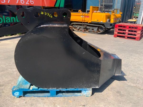 UNUSED CONCRETE POURING BUCKET.......7764. 352507191