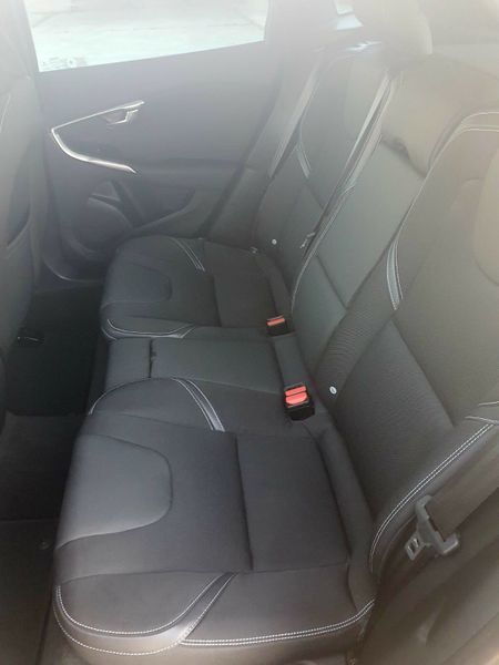 2016 Volvo V40 Black 1.5 T3 Sporty Hatchback 352511146