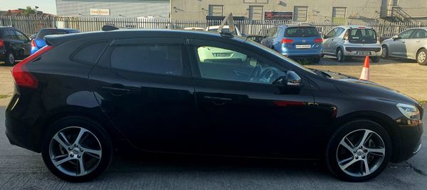 2016 Volvo V40 Black 1.5 T3 Sporty Hatchback 352511141