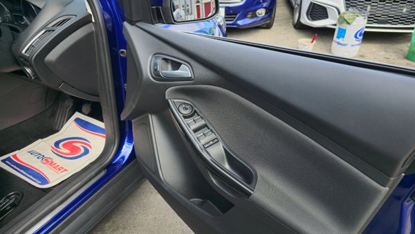 Ford Focus 2018 1.0 Ecoboost TITANIUM 352512708