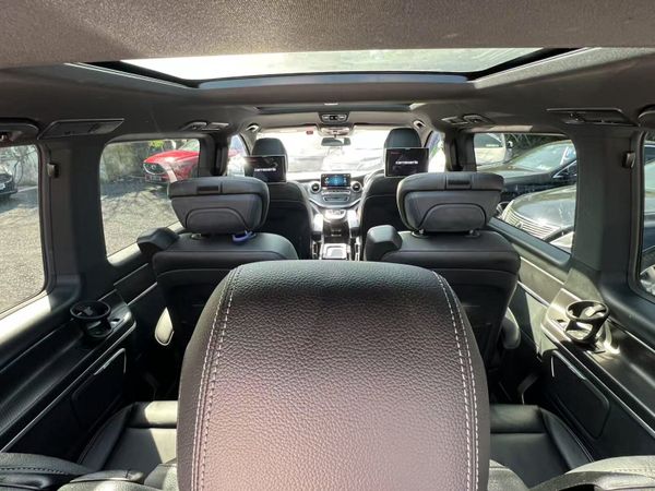 202 Mercedes-Benz V-Class 352548976