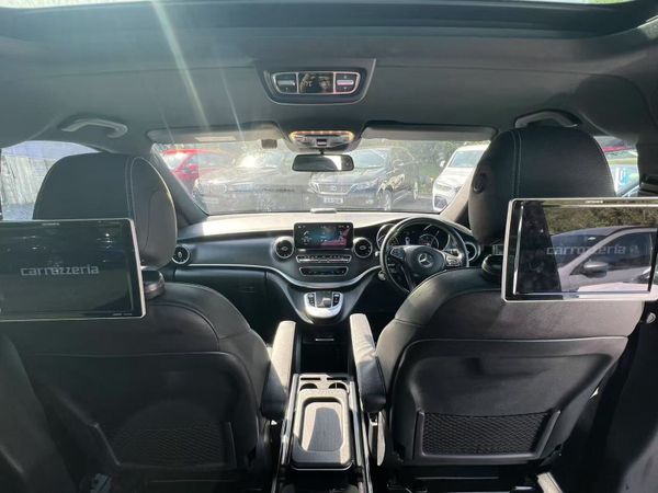 202 Mercedes-Benz V-Class 352548970