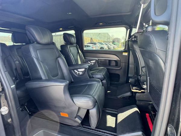 202 Mercedes-Benz V-Class 352548971