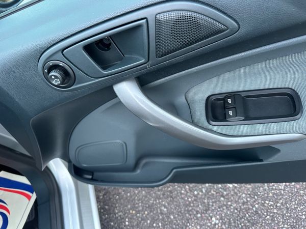 Ford Fiesta 2011 1.4 DSL 352562384