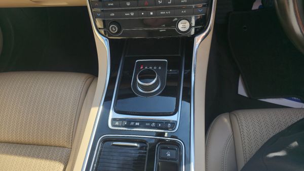 Jaguar XF 2017 rebuilt engine, new timing chain 352641399