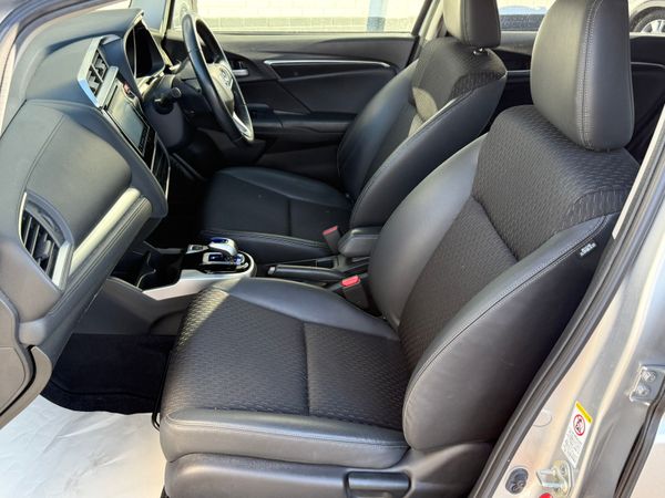 2015 Honda Fit 1.5 Hybrid auto,Top Specs,37K Mile 352656879