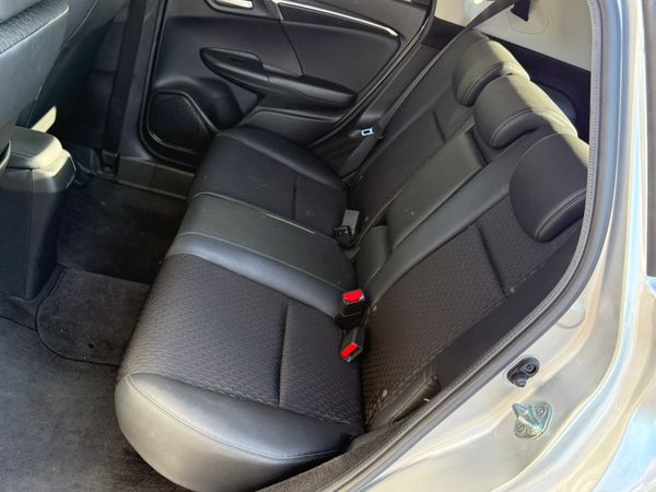 2015 Honda Fit 1.5 Hybrid auto,Top Specs,37K Mile 352656881