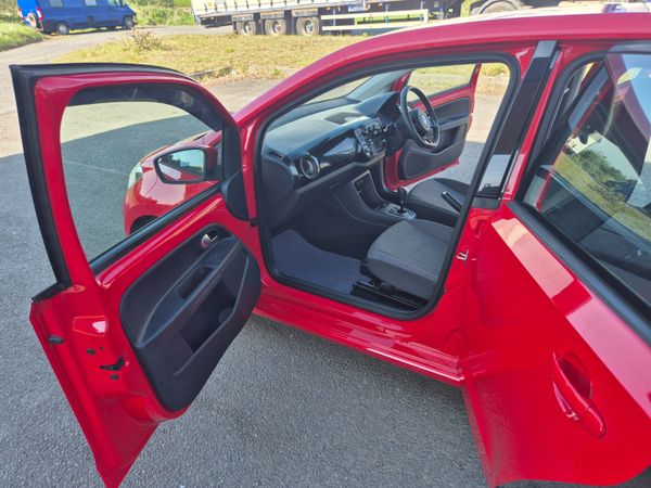 VW UP 2015 AUTOMATIC LOW MILEAGE 352671713