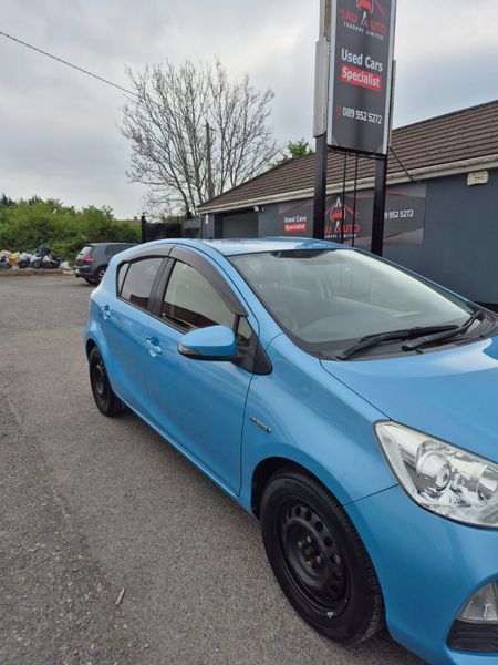 TOYOTA AQUA 2012 AUTOMATIC 352673401