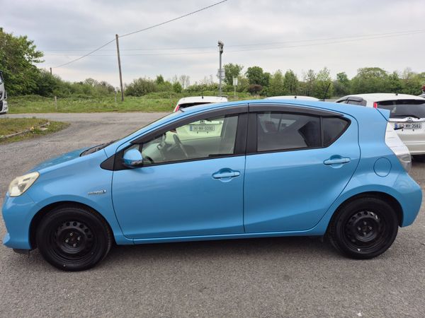 TOYOTA AQUA 2012 AUTOMATIC 352673402