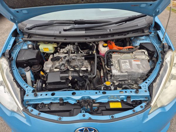 TOYOTA AQUA 2012 AUTOMATIC 352673416