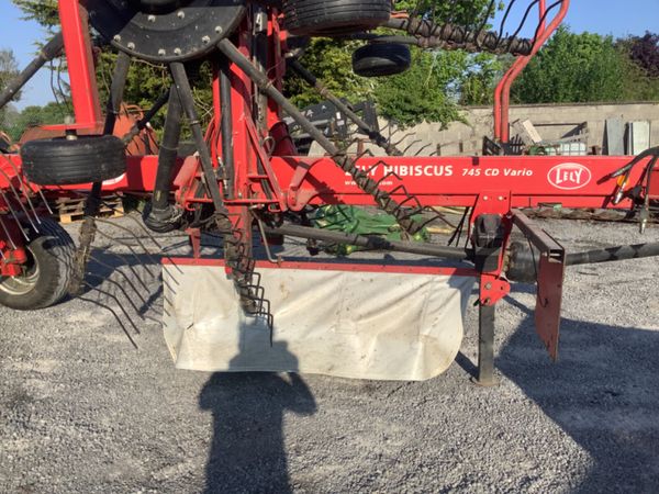 2018 Lely 745 rake 352733649