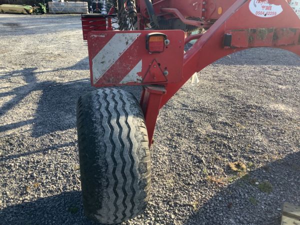 2018 Lely 745 rake 352733654