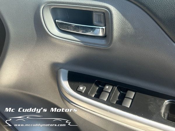2019 Mitsubishi L200 Barbarian 2.5 Di-D Automatic 352799368