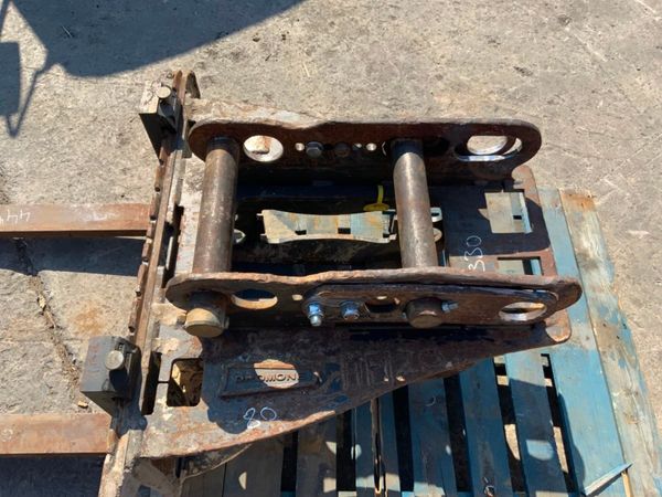 DROMONE PALLET FORKS.....65mm PINS........411v. 352809510