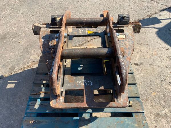 DROMONE PALLET FORKS.....65mm PINS........411v. 352809513