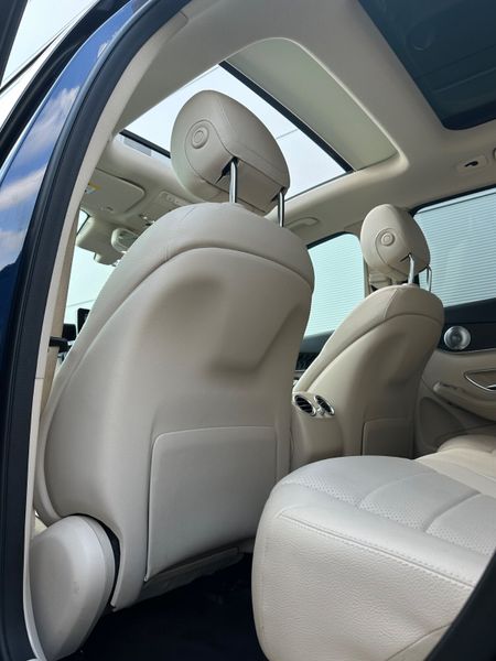 MercedesGLC220d Premium+ Sunroof 352816743